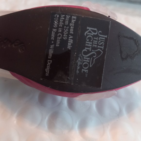 Just The Right Shoe By Raine Elegant Affair Mini Figurine 25049 - Picture 9 of 9
